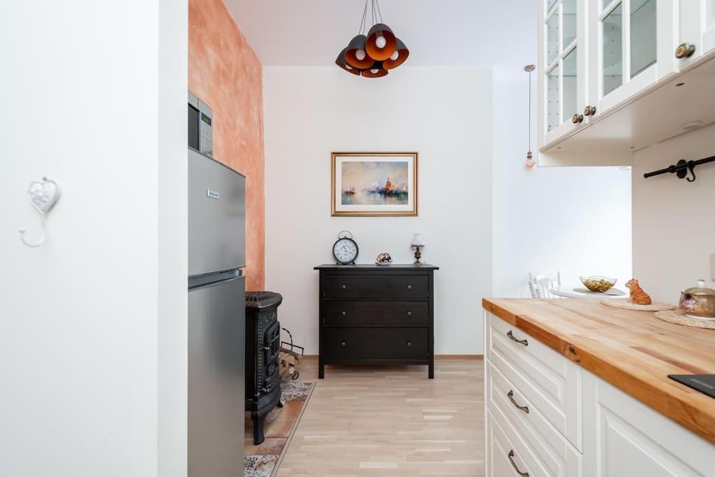 Cozy Studio Apartment Tallin Exterior foto