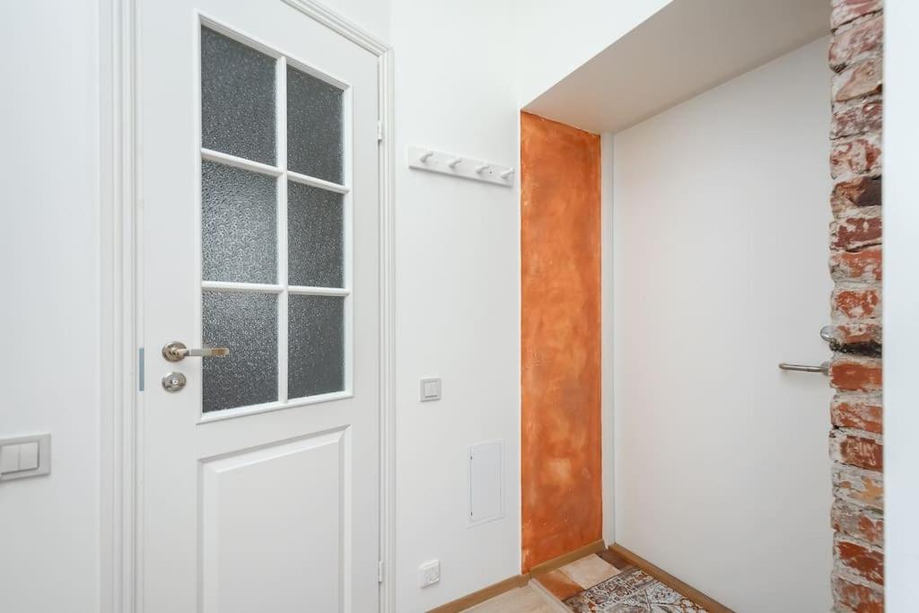 Cozy Studio Apartment Tallin Exterior foto